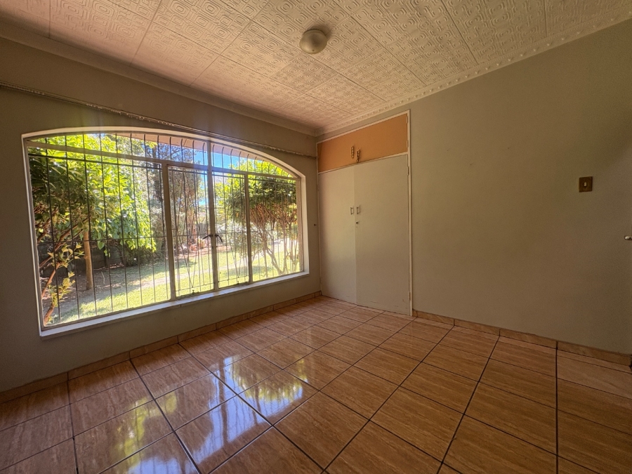 4 Bedroom Property for Sale in Flamwood North West